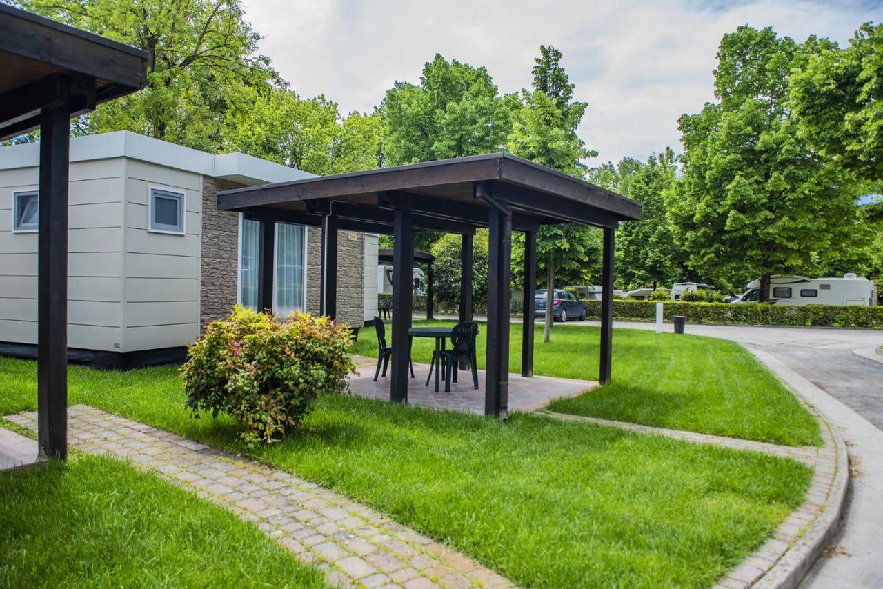 Flaminio Village Park Camping